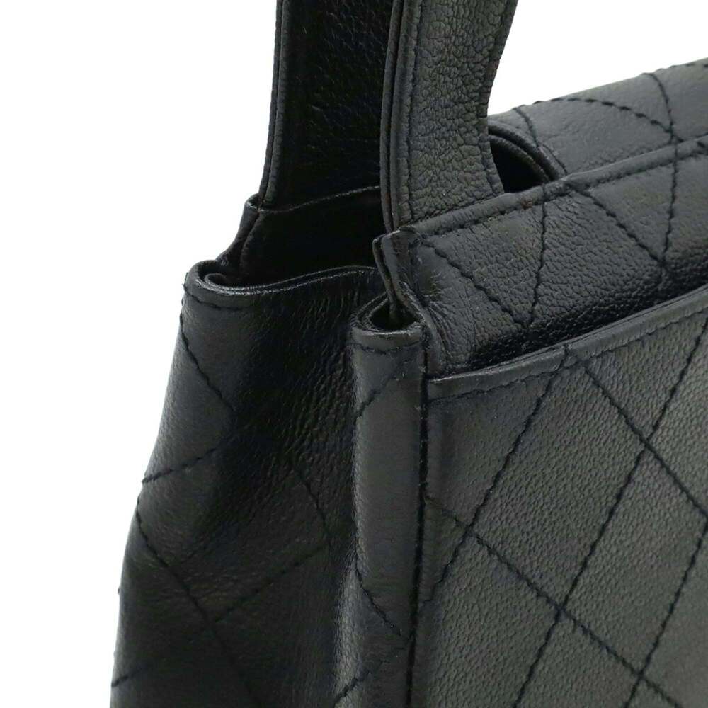 CHANEL Black Leather Shoulder Bag - Picture 5 of 10